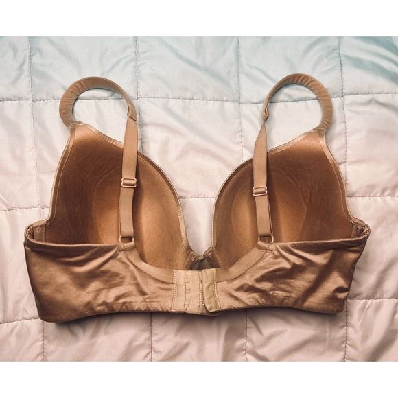 Victoria Secret Lined Perfect Bra Size 34DDD - Picture 2 of 4